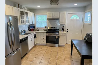 36 34th Street, Copiague, NY 11726 - Photo 8