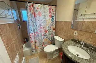 36 34th St, Copiague, NY 11726 - Photo 18