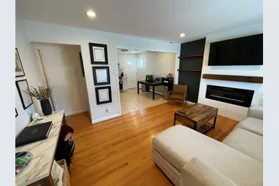 36 34th Street, Copiague, NY 11726 - Photo 4