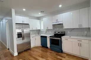 102-15 215th St, Queens Village, NY 11429 - Photo 4