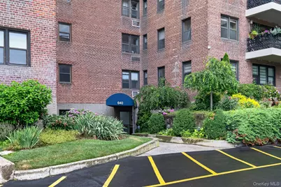 640 Pelham Road #5G, New Rochelle, NY 10805 - Photo 2