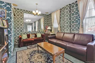 42-01 Newtown Rd, Astoria, NY 11103 - Photo 8