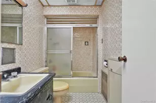 42-01 Newtown Rd, Astoria, NY 11103 - Photo 14