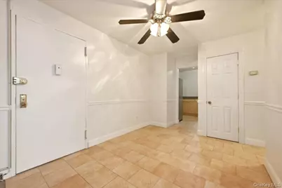 101 Lincoln Avenue #4K, Mineola, NY 11501 - Photo 4