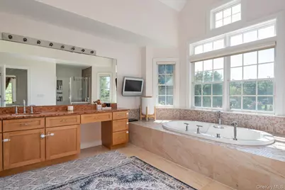 26 Legends Circle, Melville, NY 11747 - Photo 22