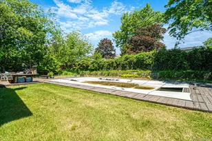 15 Edwin Ave, Patchogue, NY 11772 - Photo 4