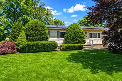 15 Edwin Avenue, Patchogue, NY 11772 - Photo 2