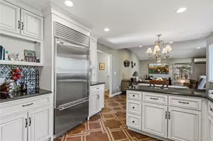 34 Admiral Rd, Massapequa, NY 11758 - Photo 10