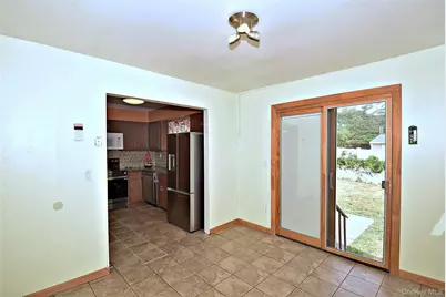 27 Naples Avenue, Central Islip, NY 11722 - Photo 10