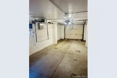 9404 157th Avenue, Howard Beach, NY 11414 - Photo 16
