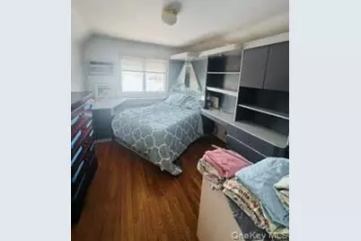 9404 157th Avenue, Howard Beach, NY 11414 - Photo 14