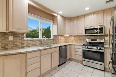 156-34 88th Street, Howard Beach, NY 11414 - Photo 8
