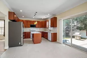 23 Honeysuckle Ct, Melville, NY 11747 - Photo 10