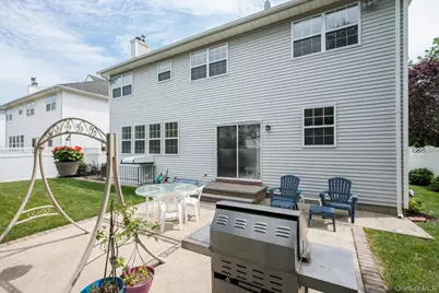 23 Honeysuckle Court, Melville, NY 11747 - Photo 30