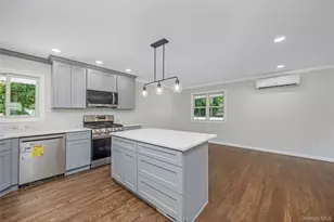 145 Lenore Ln, Centereach, NY 11720 - Photo 12