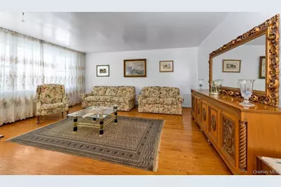1201 Neill Avenue, Bronx, NY 10461 - Photo 2