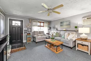 348 Hendrickson Ave, Valley Stream, NY 11580 - Photo 2