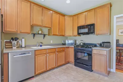6 Bainbridge Place #902, Newburgh, NY 12550 - Photo 10