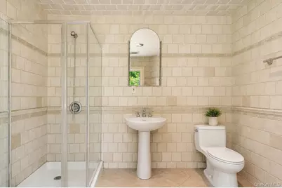 1319 Auerbach Avenue, Hewlett, NY 11557 - Photo 24