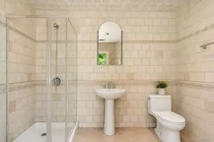1319 Auerbach Ave, Hewlett, NY 11557 - Photo 24