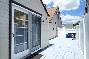 2 Irvington St, Valley Stream, NY 11581 - Photo 26