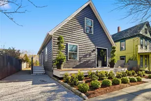 336 2nd St, Greenport, NY 11944 - Photo 4