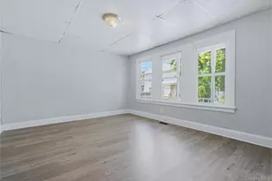 70 Van Deusen St, Kingston, NY 12401 - Photo 8