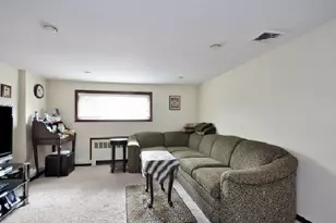 360 Terrace Ave, Garden City, NY 11530 - Photo 6