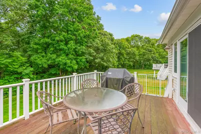 16 Lindbergh Circle, Huntington, NY 11743 - Photo 20