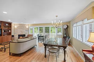 16 Lindbergh Cir, Huntington, NY 11743 - Photo 14