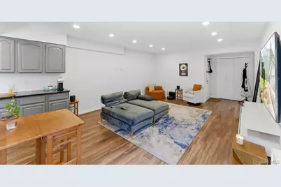 250 N Broadway #5B, Yonkers, NY 10701 - Photo 4