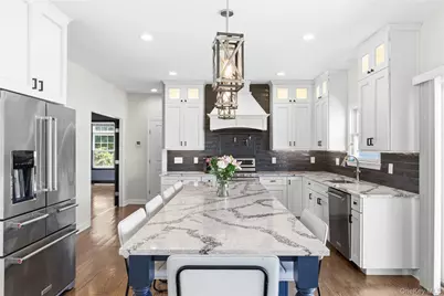 25 Ashley Circle, Manorville, NY 11949 - Photo 4
