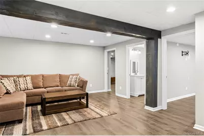 25 Ashley Circle, Manorville, NY 11949 - Photo 14