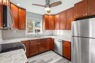 16 Brushwood Dr, Shirley, NY 11967 - Photo 10