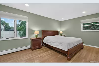 40 Pittoni Drive, Commack, NY 11725 - Photo 14