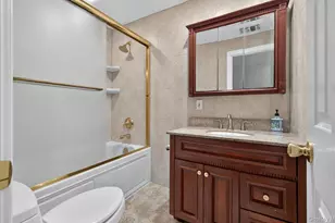 40 Pittoni Dr, Commack, NY 11725 - Photo 20