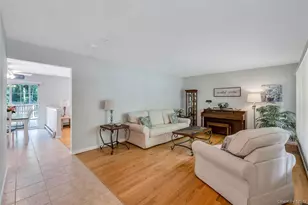 75 Apple Ln, Medford, NY 11763 - Photo 12