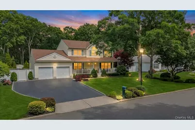 75 Apple Lane, Medford, NY 11763 - Photo 1