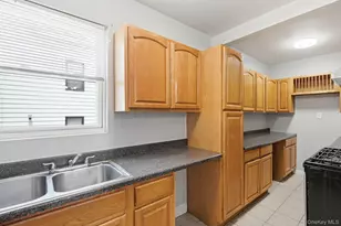 4000 Pratt Ave, Bronx, NY 10466 - Photo 16