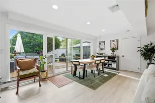 10 Wildflower Ln, Wantagh, NY 11793 - Photo 8