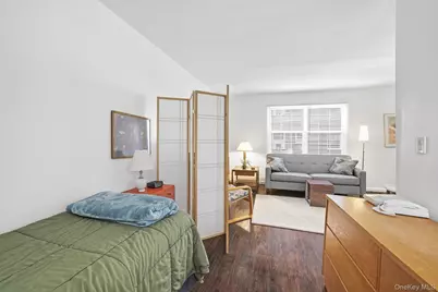 182 Pinewood Road #25, Hartsdale, NY 10530 - Photo 10