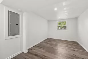 4 Bunny Ln, East Setauket, NY 11733 - Photo 10