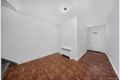 10345 118th Street, Richmond Hill, NY 11419 - Photo 2