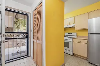 820 Leland Avenue #13A, Bronx, NY 10473 - Photo 4