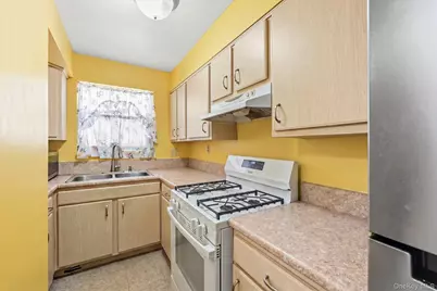 820 Leland Avenue #13A, Bronx, NY 10473 - Photo 6