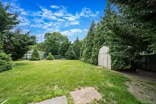 86 Eleanor Ave, Mastic, NY 11950 - Photo 24