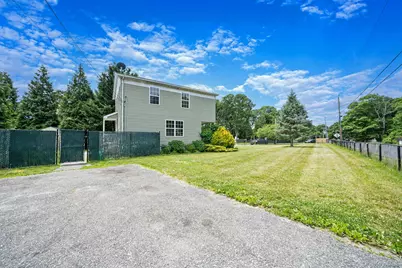 86 Eleanor Avenue, Mastic, NY 11950 - Photo 22