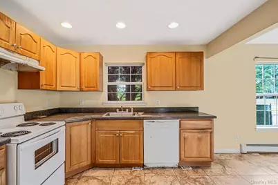 86 Eleanor Avenue, Mastic, NY 11950 - Photo 8