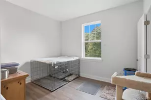 201 Kingsview Hwy, Wallkill, NY 12589 - Photo 18