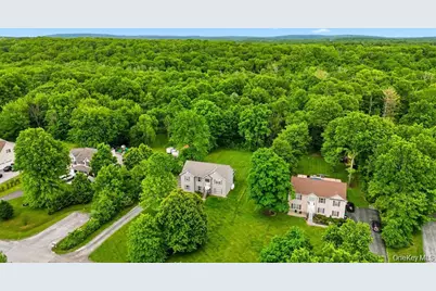 201 Kingsview Highway, Wallkill, NY 12589 - Photo 4